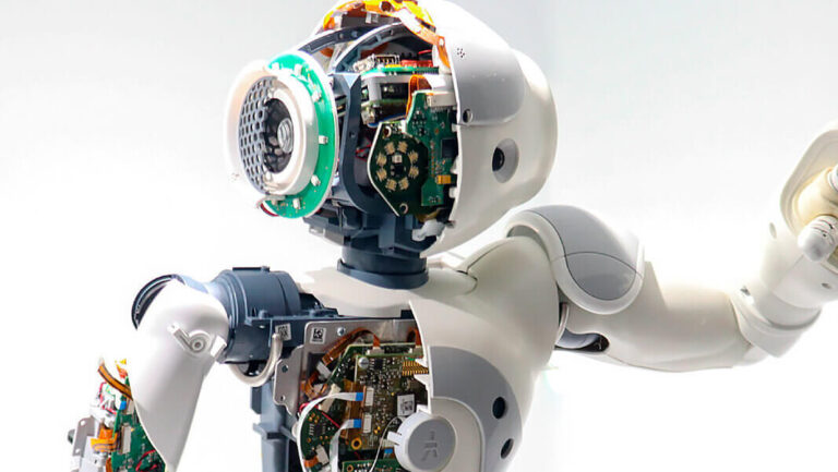 Creando el Futuro: Lo que Necesitas Saber para Construir un Robot